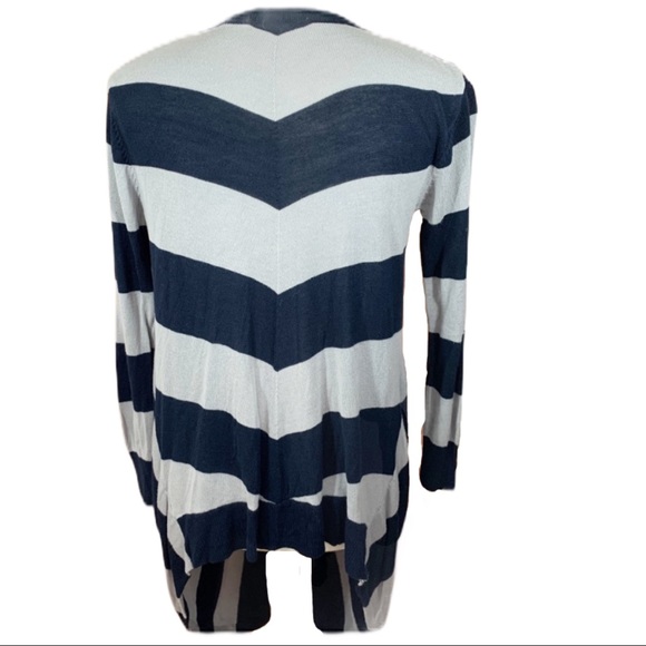 Barney’s Gray/Blue Stripe Handkerchief Cardigan - Picture 6 of 9